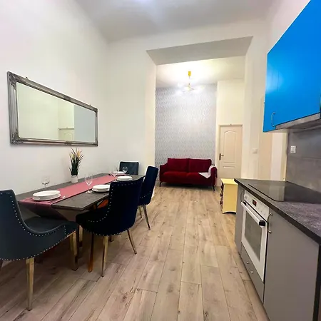 T22 By Shb בודפשט